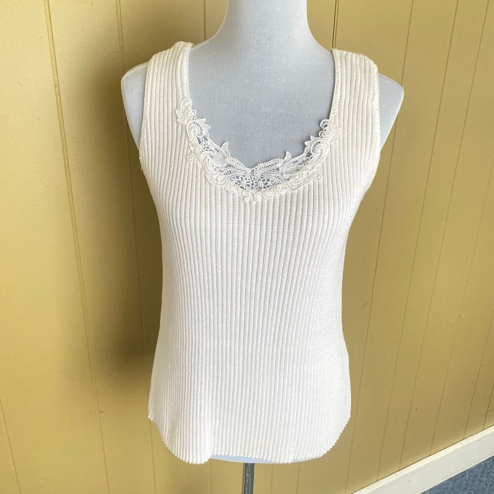 Fashion Bug women M 100% cotton scoopneck ribbed sweater tank top white